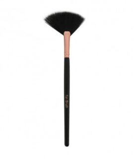 Royal fan brush for blending powder & cream makeup